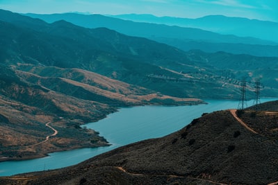 日间山中湖的鸟瞰图